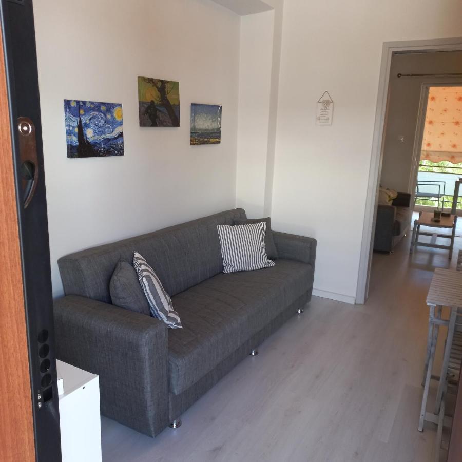 The Grey Apartment Porto Rafti Exterior photo