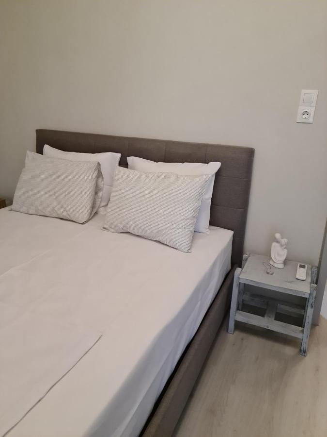 The Grey Apartment Porto Rafti Exterior photo